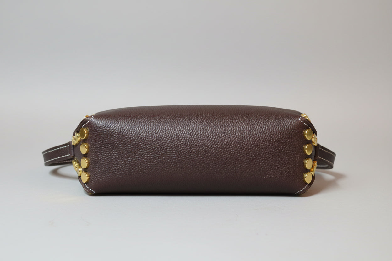 Sac à rivets grainé marron