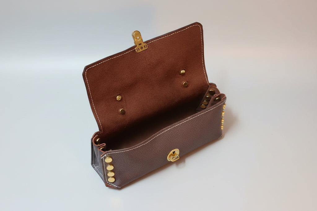 Sac à rivets grainé marron