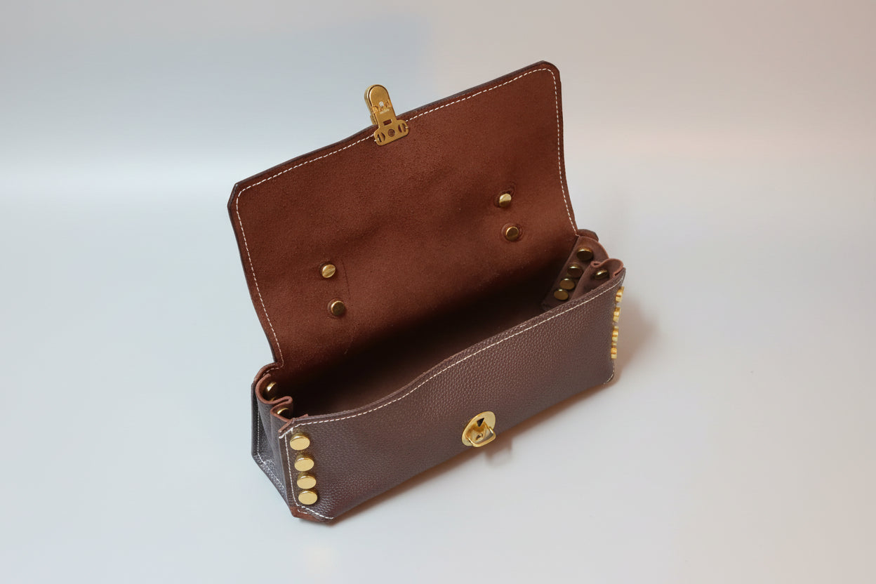 Sac à rivets grainé marron