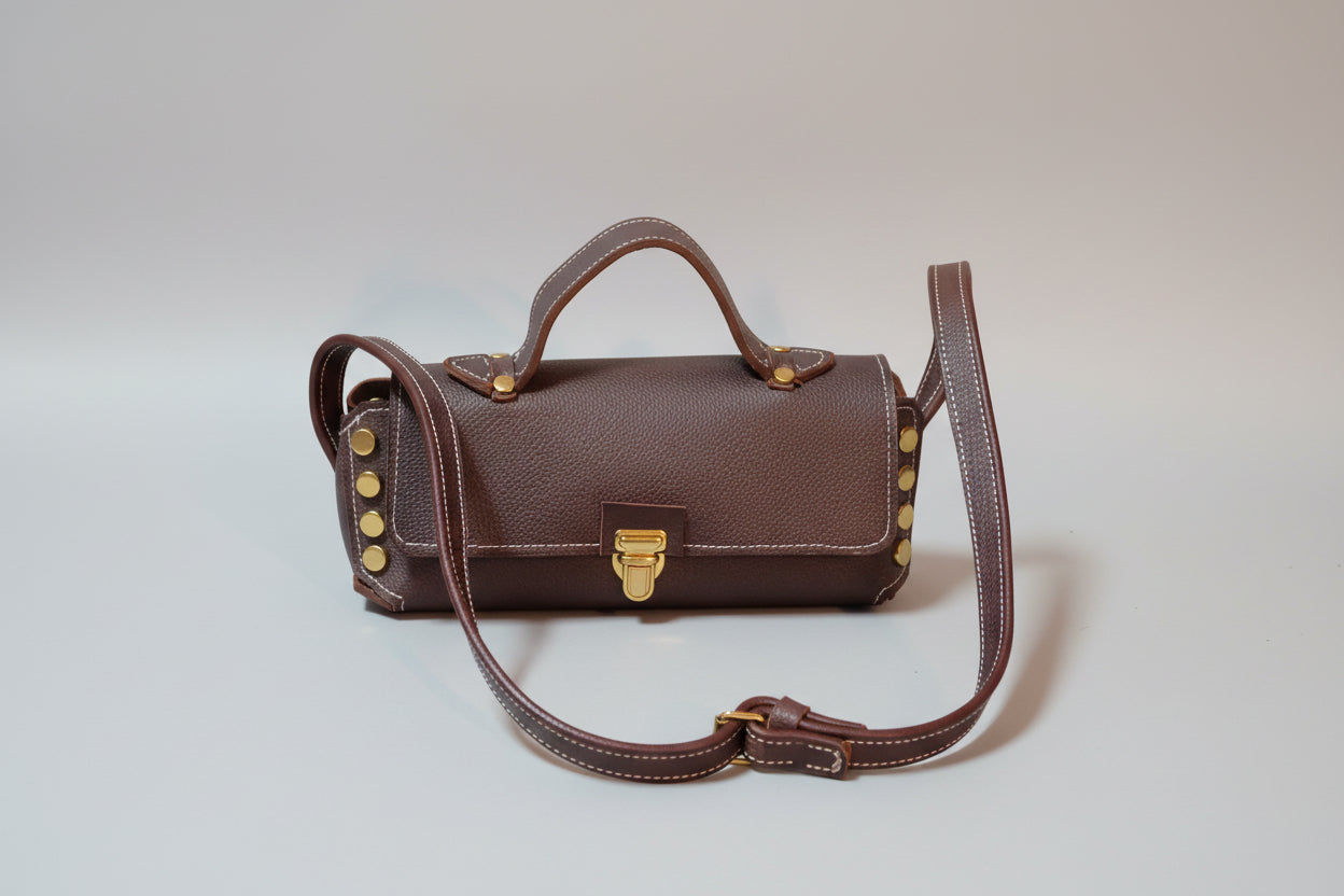 Sac à rivets grainé marron